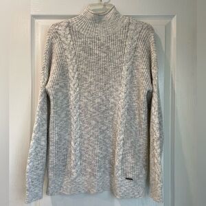 Abercrombie & Fitch Cable Knit Button Back Mock Neck Sweater size Small Cream